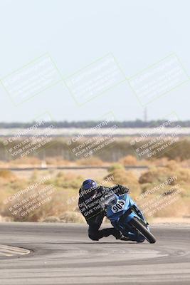 media/Oct-31-2025-CVMA Friday Practice (Fri) [[e9defcbea4]]/5-Racer 4 Practice - Trackday 1/Session 5 (Turn 4)/